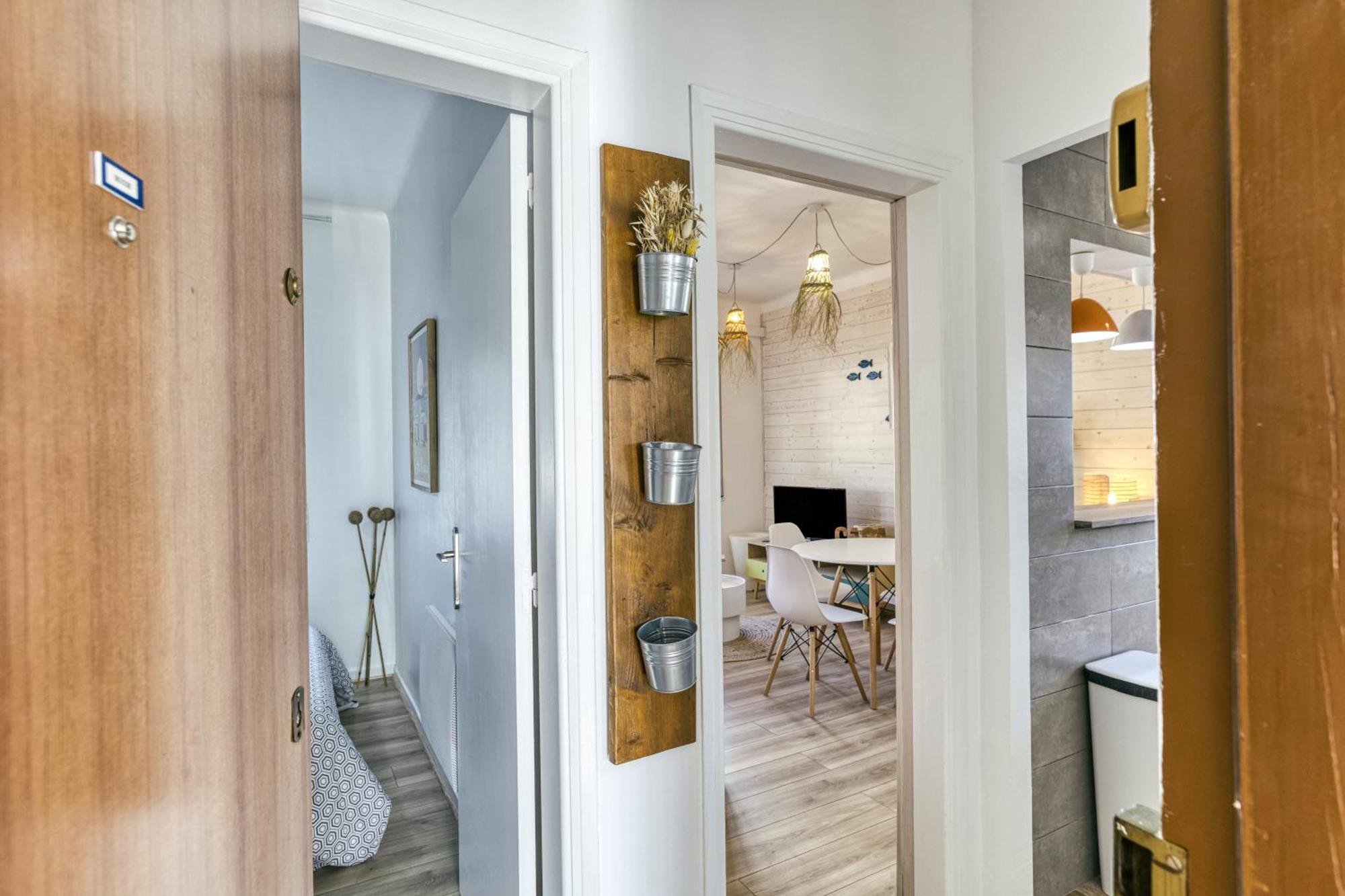Londres Apartment Roses Exterior photo