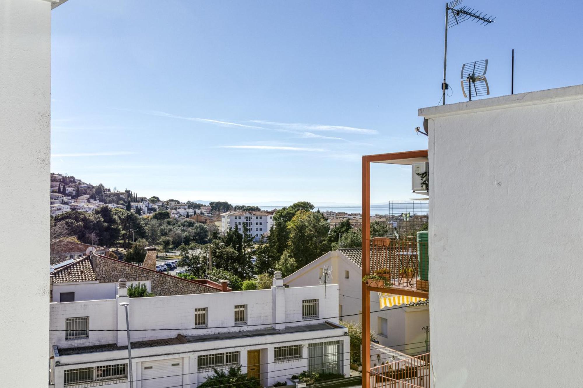 Londres Apartment Roses Exterior photo